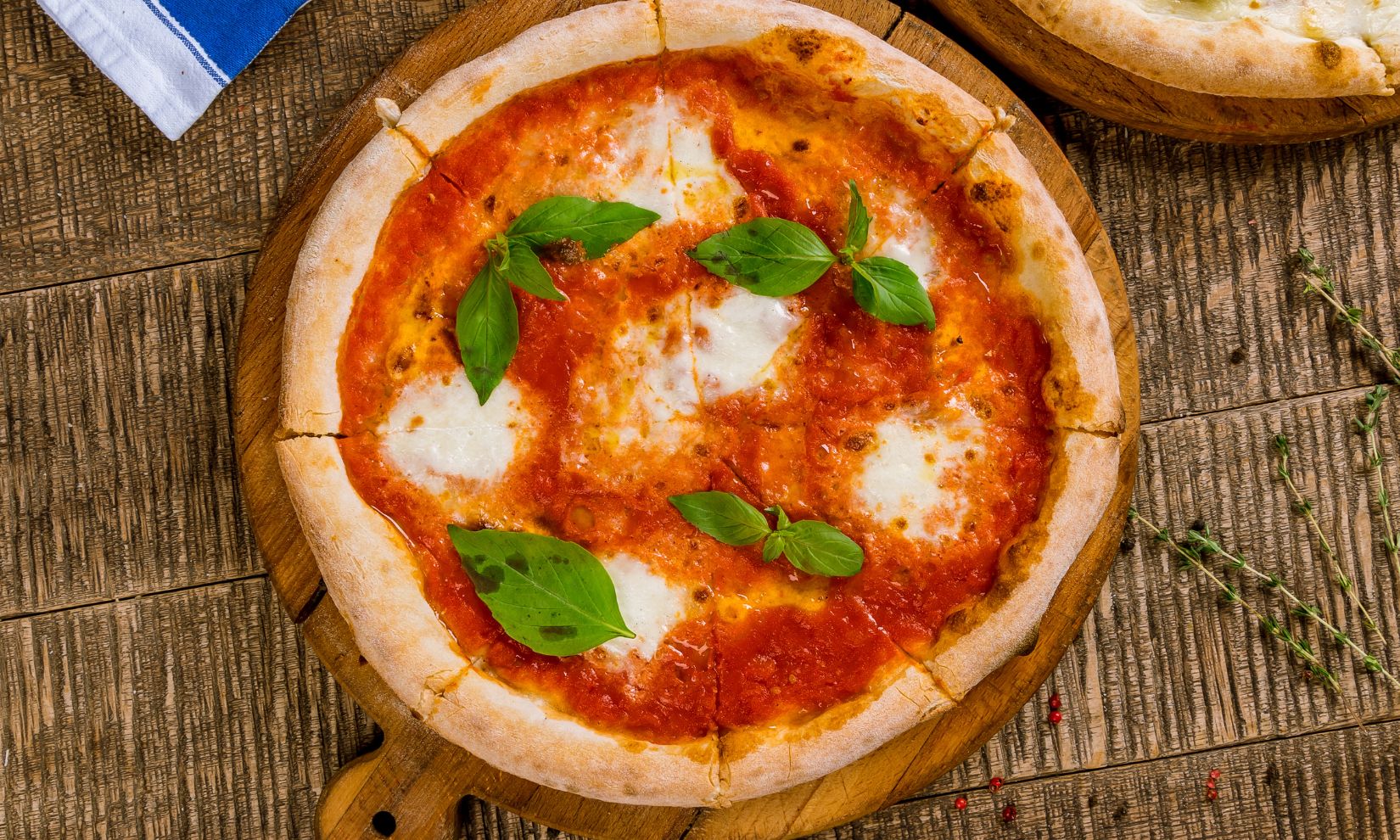 Italian Margherita Pizza Recipe (1)